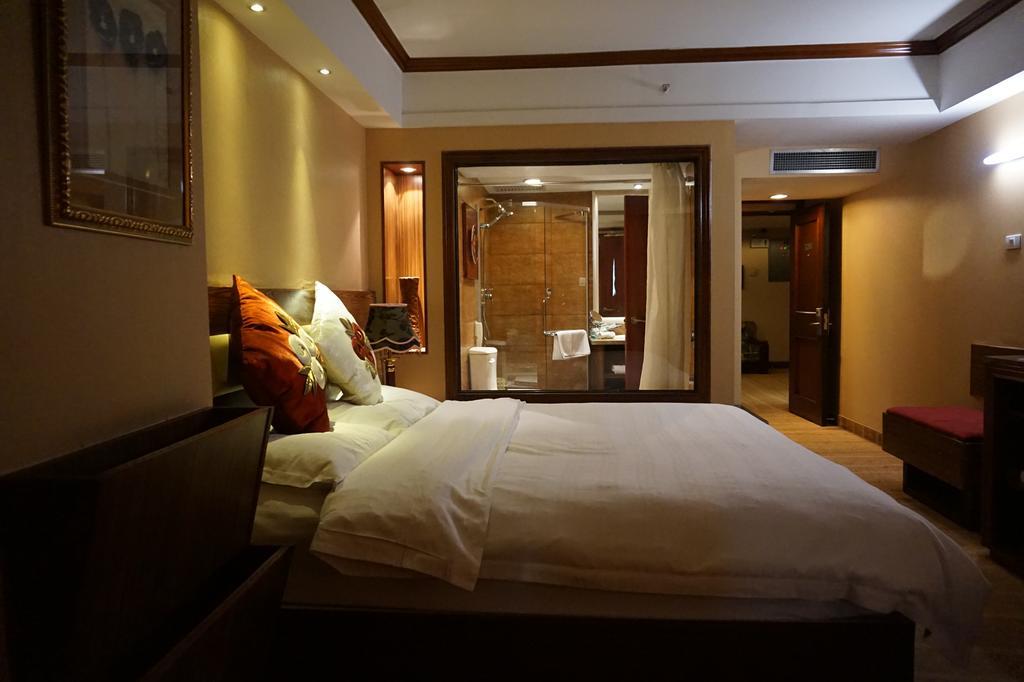 Bremen Holiday Hotel Harbin Bagian luar foto