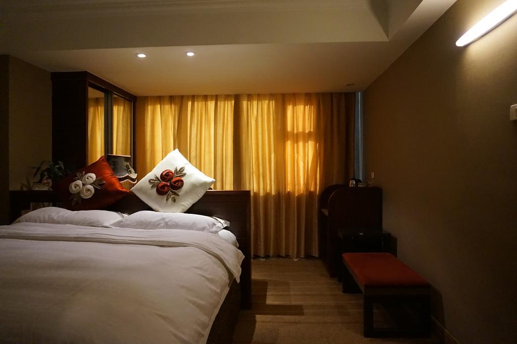 Bremen Holiday Hotel Harbin Bagian luar foto
