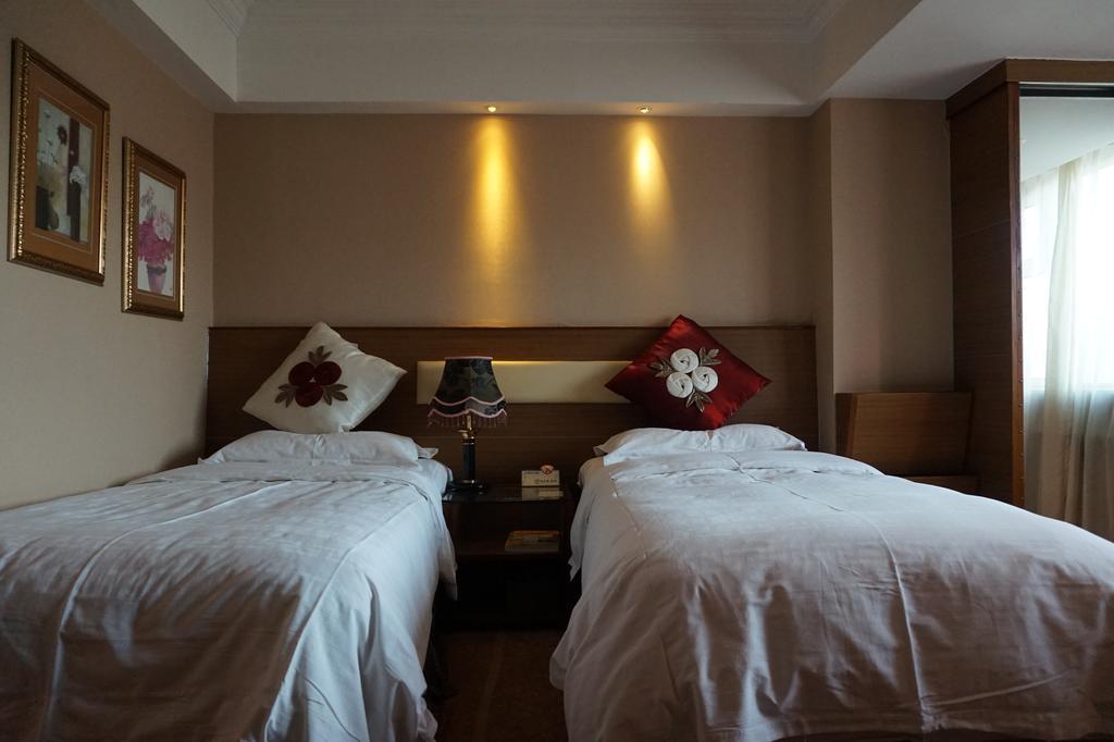 Bremen Holiday Hotel Harbin Bagian luar foto