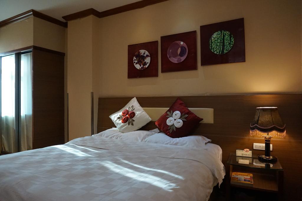 Bremen Holiday Hotel Harbin Bagian luar foto