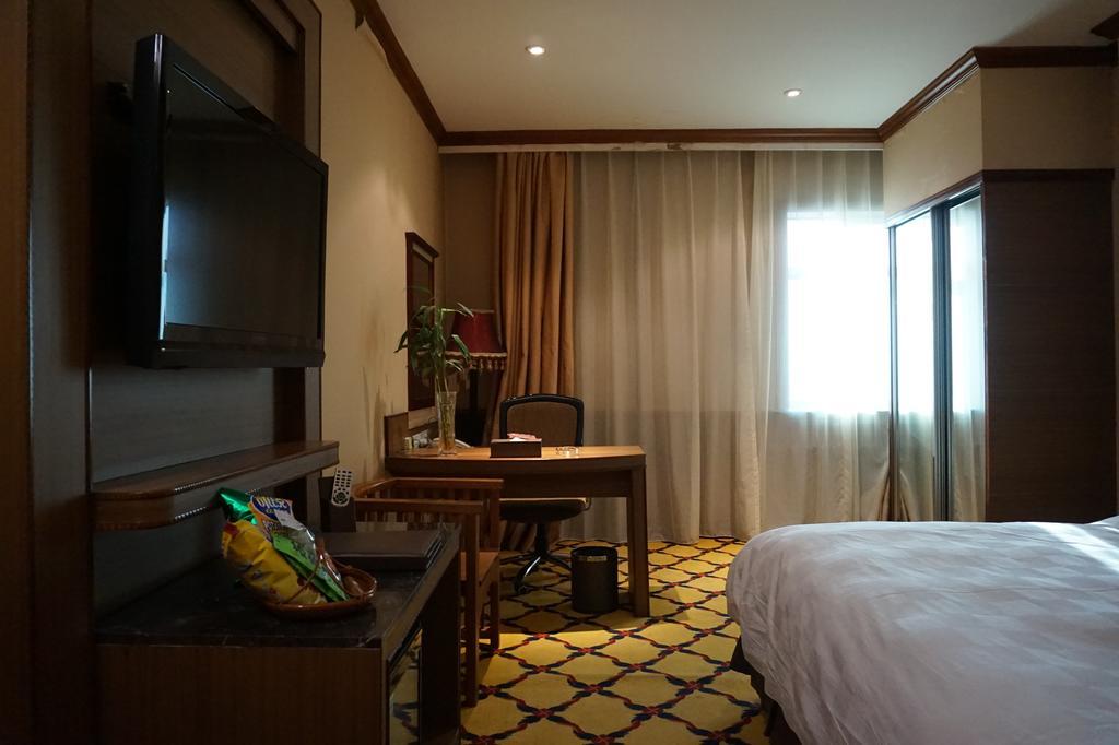 Bremen Holiday Hotel Harbin Bagian luar foto