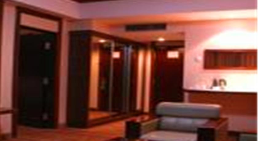 Bremen Holiday Hotel Harbin Bagian luar foto