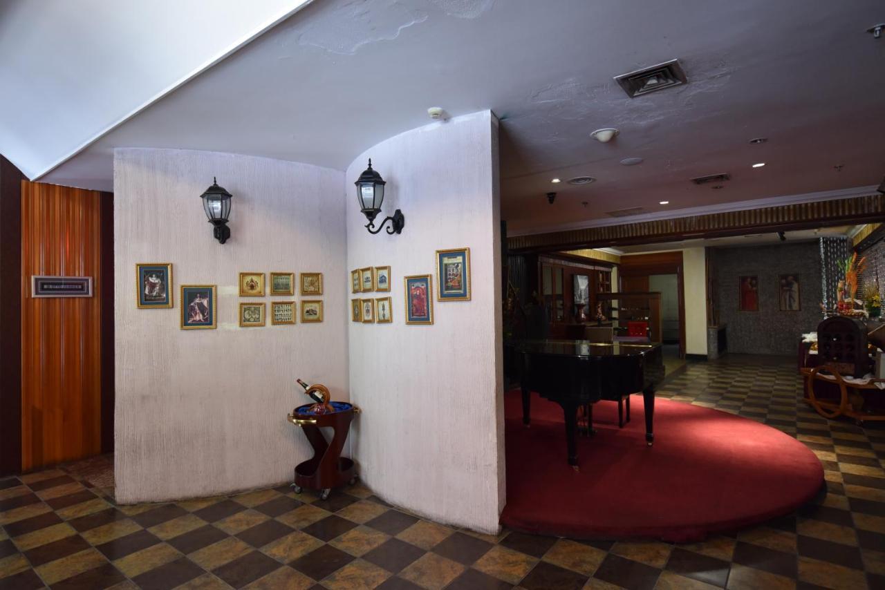 Bremen Holiday Hotel Harbin Bagian luar foto